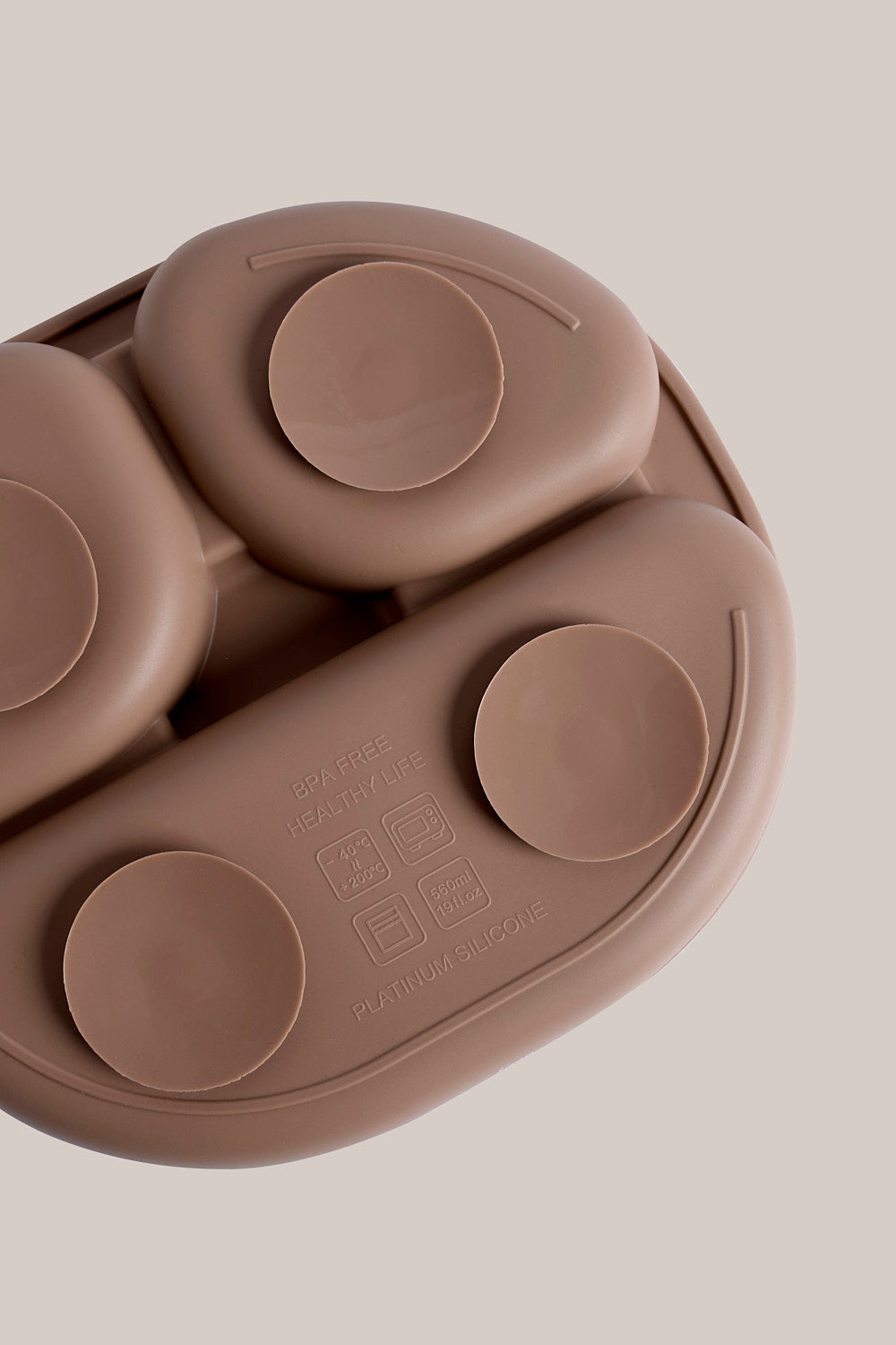 PLATO VENTOSA + CUBIERTOS CHOCO