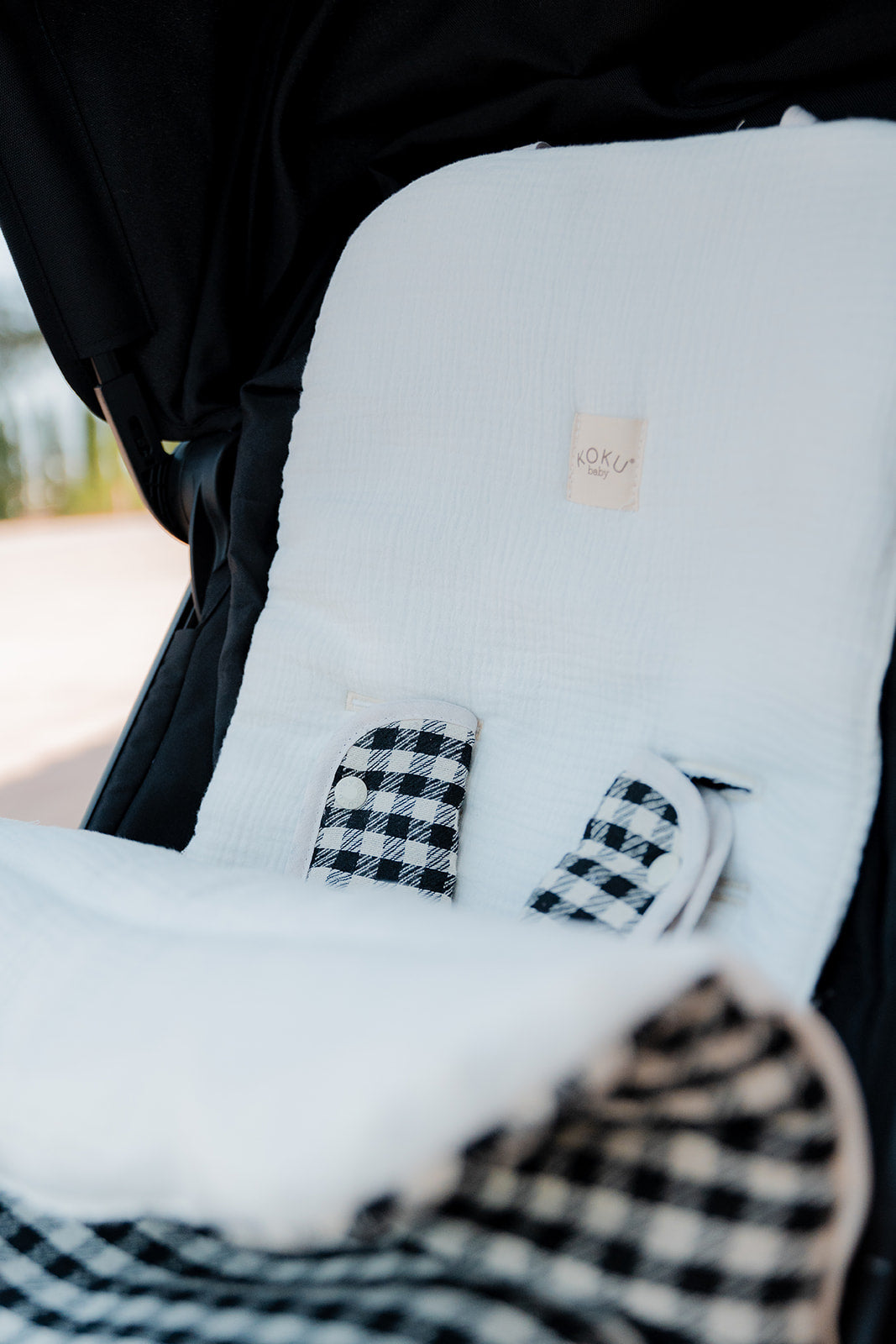 PROTECTOR DE TIRANTES VICHY JACQUARD BLANCO & NEGRO