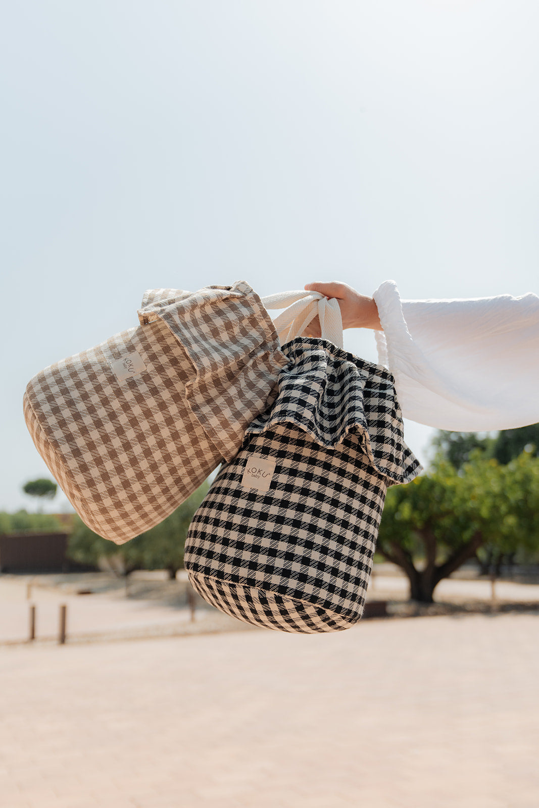 BOLSO BASKET VICHY JACQUARD BLANCO & NEGRO 35×33×24 cm